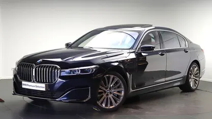 Imperialblau Gebruikt 2020 BMW 745e Executive Sedan | € 48.350 (Eerlijke prijs)