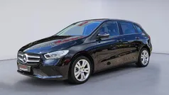 Zwart Gebruikt 2022 Mercedes B250e Luxury MPV | € 30.195 (Goede deal)