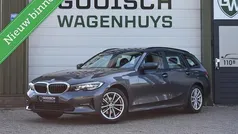 Grijs Gebruikt 2020 BMW 320 Executive Stationwagen | € 20.800 (Super prijs)