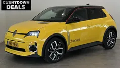 Geel Nieuw 2025 Renault R5 Urban Hatchback | € 29.195 (Goede deal)