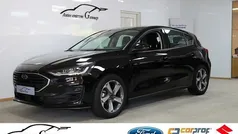 Zwart Gebruikt 2022 Ford Focus Active Hatchback | € 22.900 (Eerlijke prijs)