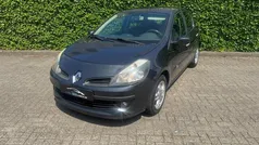 Grijs Gebruikt 2006 Renault Clio II Dynamique Hatchback | € 1.999 (Eerlijke prijs)