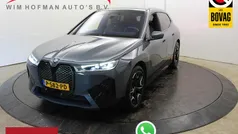 Grijs Gebruikt 2022 BMW iX Executive SUV | € 52.440 (Eerlijke prijs)