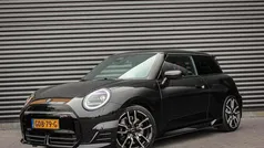 Gebruikt 2024 Mini Cooper Hatchback | € 34.895 (Eerlijke prijs)