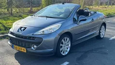 Grijs Gebruikt 2007 Peugeot 207 CC Cabriolet | € 2.499 (Eerlijke prijs)