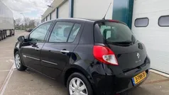 Zwart, metallic lak Gebruikt 2012 Renault Clio IV Collection Hatchback | € 4.925 (Goede deal)
