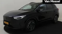 Zwart Gebruikt 2023 MG ZS Luxury Sedan | € 27.995 (Eerlijke prijs)