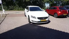 Gebruikt 2015 Volvo V60 Momentum Stationwagen | € 13.444 (Eerlijke prijs)