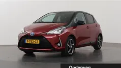 Rood Gebruikt 2019 Toyota Yaris Hybrid Hatchback | € 18.830 (Eerlijke prijs)