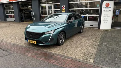 Gebruikt 2024 Peugeot 308 SW Business-Line Stationwagen | € 25.800 (Goede deal)