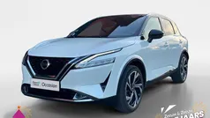 Twotone (pearl white/black) Gebruikt 2022 Nissan Qashqai Tekna+ SUV | € 25.945 (Eerlijke prijs)