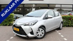 Zilver Gebruikt 2018 Toyota Yaris Hybrid Hatchback | € 14.950 (Eerlijke prijs)