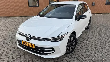 Occasion VW Golf VIII Edition 116 PK (85 kW) 2025 Hatchback