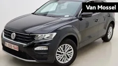 Zwart Gebruikt 2020 VW T-Roc Style SUV | € 25.900 (Eerlijke prijs)