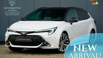 Gebruikt 2024 Toyota Corolla Business Edition Stationwagen | € 28.895 (Eerlijke prijs)