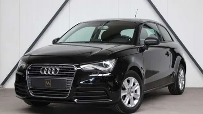 Zwart Occasion 2011 Audi A1 Attraction Hatchback | € 7.999 (Eerlijke prijs)