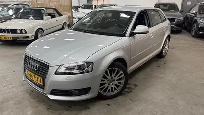 Gebruikt 2010 Audi A3 Sportback S-Line Hatchback | € 4.949 (Eerlijke prijs)