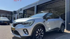 Grijs Gebruikt 2024 Renault Captur Techno SUV | € 27.895 (Eerlijke prijs)