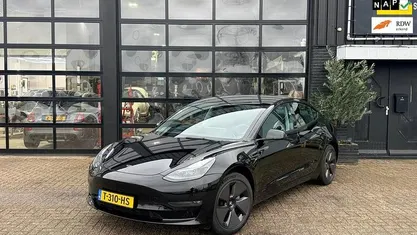 Occasion Tesla Model 3 Long Range RWD 235 kW (320 PK) 2023 Zwart Sedan