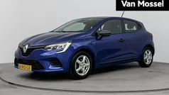 Gebruikt 2020 Renault Clio V Life Hatchback | € 12.435 (Eerlijke prijs)
