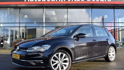 Occasion 2017 VW Golf VII Highline Hatchback | € 17.950 (Eerlijke prijs)