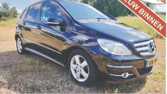 Zwart Gebruikt 2009 Mercedes B200 MPV | € 3.750 (Goede deal)