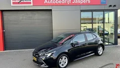 Zwart Gebruikt 2023 Toyota Corolla Active Hatchback | € 24.450 (Eerlijke prijs)