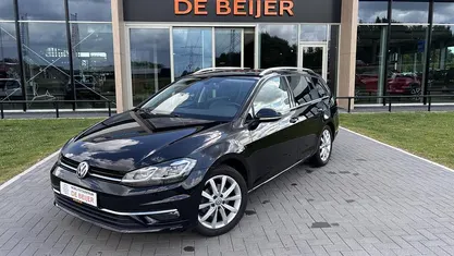 Zwart Occasion 2020 VW Golf VII Highline Stationwagen | € 21.645 (Goede deal)