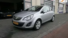 Grijs, metallic lak Gebruikt 2014 Opel Corsa Stationwagen | € 5.495 (Eerlijke prijs)