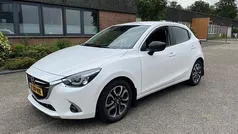Wit Gebruikt 2017 Mazda 2 Hatchback | € 12.450 (Eerlijke prijs)