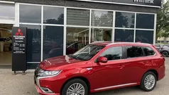 Rood Gebruikt 2020 Mitsubishi Outlander Intense SUV | € 23.900 (Eerlijke prijs)