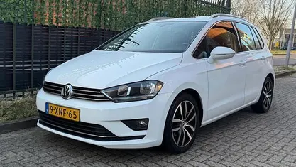 Gebruikt 2014 VW Golf Sportsvan Highline MPV | € 7.490 (Goede deal)