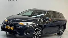 Grijs Gebruikt 2017 Toyota Avensis Skyview Edition Stationwagen | € 16.550 (Goede deal)