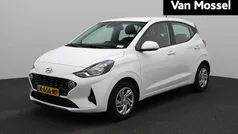 Wit Gebruikt 2021 Hyundai i10 Comfort Hatchback | € 15.445 (Eerlijke prijs)