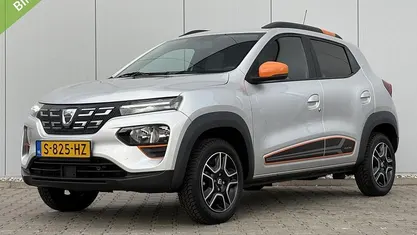 Gebruikt 2021 Dacia Spring Comfort Plus Hatchback | € 9.935 (Eerlijke prijs)