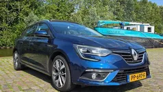 Blauw Gebruikt 2017 Renault Mégane GrandTour Bose Edition Stationwagen | € 11.999 (Eerlijke prijs)