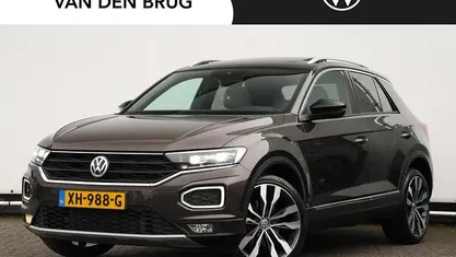 Bruin Gebruikt 2018 VW T-Roc Sport SUV | € 25.095 (Eerlijke prijs)