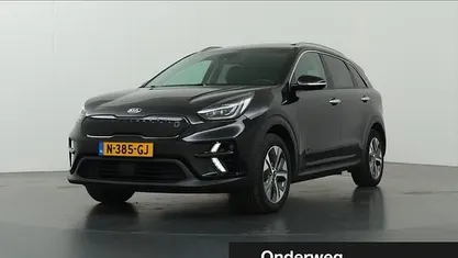 Zwart Occasion 2021 Kia e-Niro SUV | € 21.835 (Eerlijke prijs)
