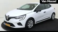 Wit Gebruikt 2020 Renault Clio V Life Hatchback | € 13.735 (Eerlijke prijs)