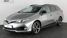 Grijs Gebruikt 2017 Toyota Auris Touring Sports Stationwagen | € 18.400 (Eerlijke prijs)