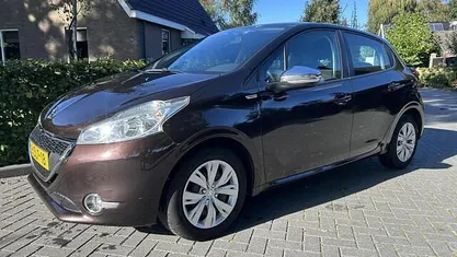 Gebruikt 2013 Peugeot 208 Hatchback | € 3.750 (Eerlijke prijs)