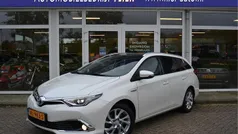 Gebruikt 2017 Toyota Auris Touring Sports Executive Stationwagen | € 16.750 (Eerlijke prijs)
