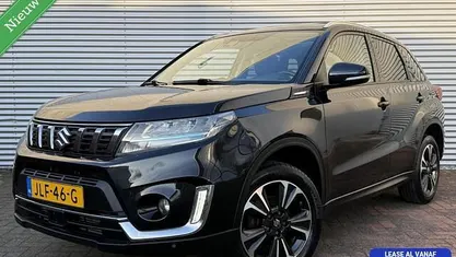 Gebruikt 2020 Suzuki Vitara SUV | € 17.950 (Eerlijke prijs)
