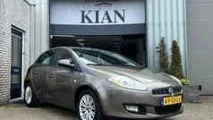 Bruin Gebruikt 2008 Fiat Bravo Hatchback | € 2.450 (Eerlijke prijs)