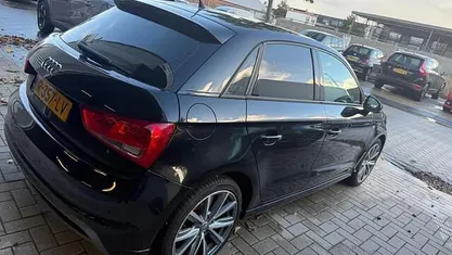 Occasion Audi A1 Sportback Attraction 86 PK (63 kW) 2014 Zwart Hatchback