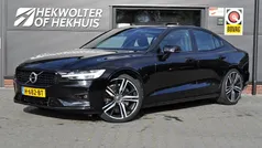 Gebruikt 2020 Volvo S60 R-Design Sedan | € 29.750 (Eerlijke prijs)