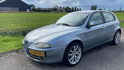 Occasion Alfa Romeo 147 Distinctive 150 PK (110 kW) 2006 Blauw Hatchback