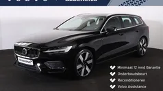 Zwart Gebruikt 2022 Volvo V60 Core Stationwagen | € 39.900 (Super prijs)