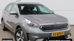 Grijs Gebruikt 2017 Kia Niro SUV | € 17.450 (Eerlijke prijs)