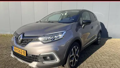 Grijs Occasion 2019 Renault Captur Intens SUV | € 11.950 (Eerlijke prijs)